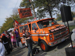 Browns Bunch Van - Quest for 31